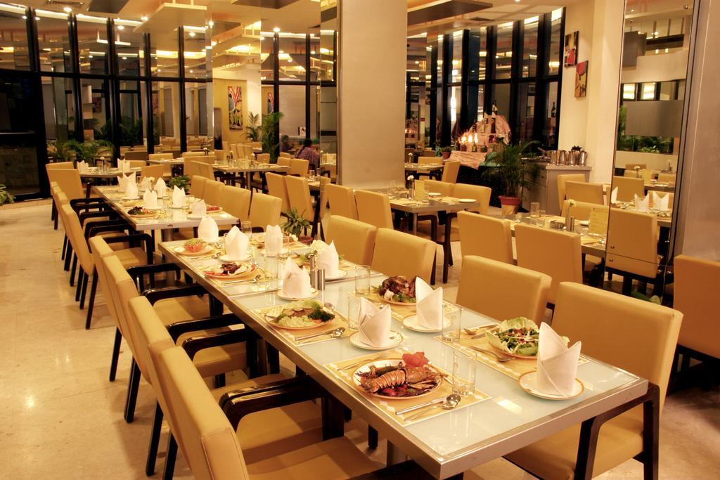 国会山酒店 兰契 外观 照片